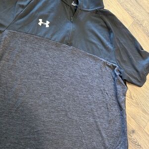 Under Armour Black and Gray Short Sleeve Tees Athletic Performance